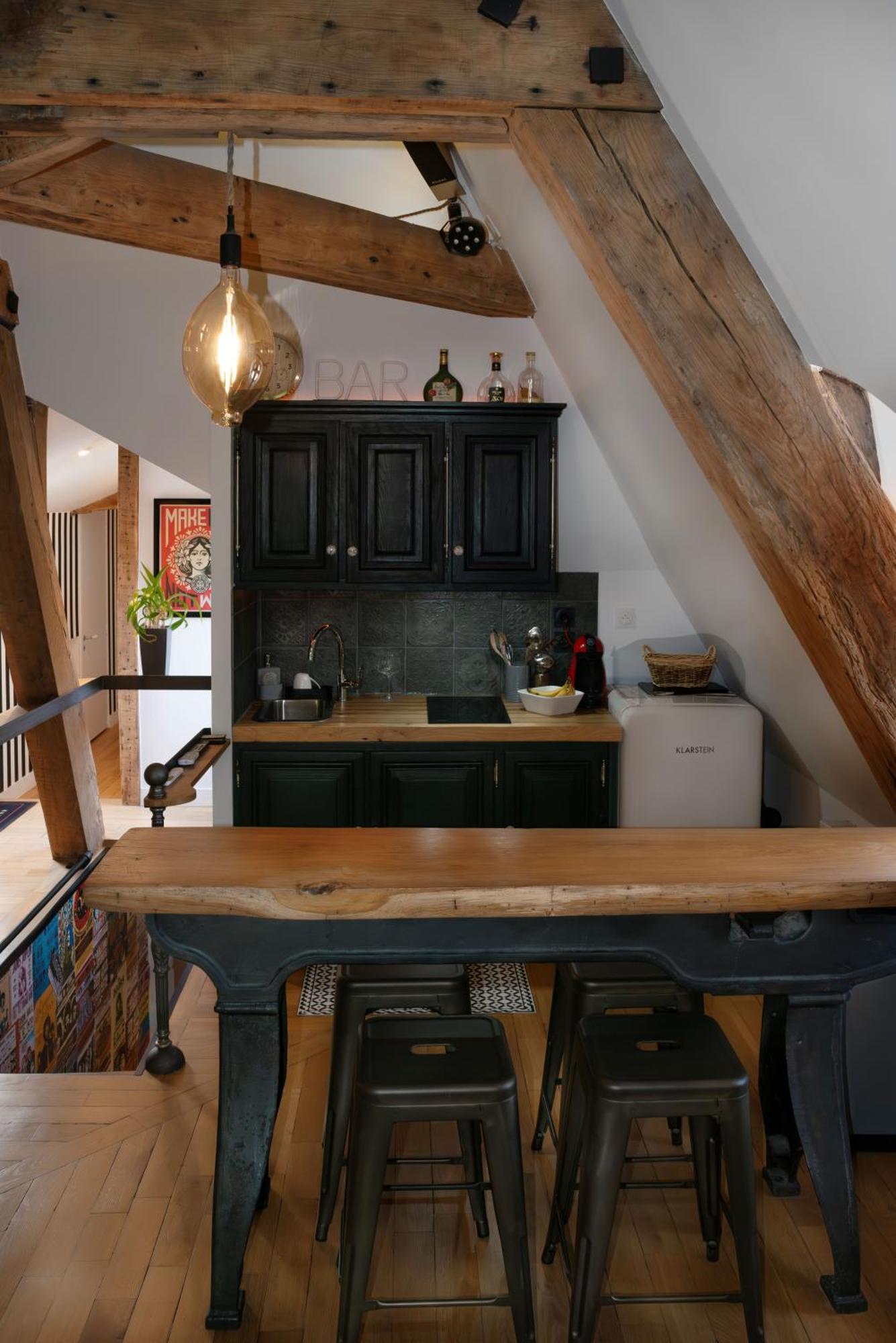 Loft Dans Le Clocher Face Au Chateau Bonnelles Exterior foto